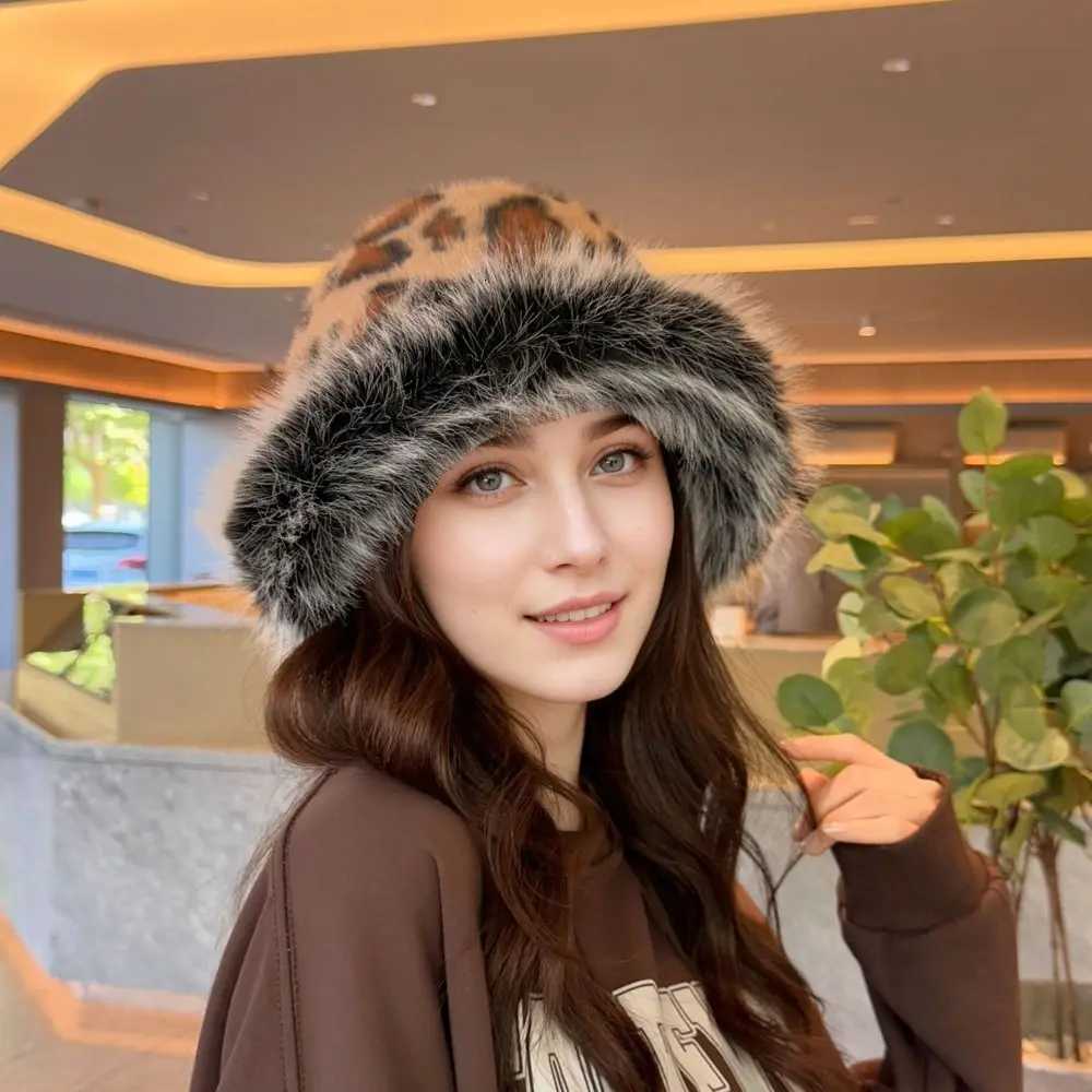 New Faux Fur Fluffy Fur Bucket Hat Thickened Lined with Fleece Plush Fisherman Hat Warm Trapper Winter Warm Hat Snowy DayL251024