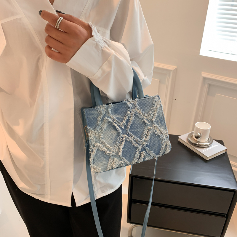 Designer free shipping Plaid tote bag women bag shoulder bag crossbody bag versatile large capacity handbag Zipper-friendly