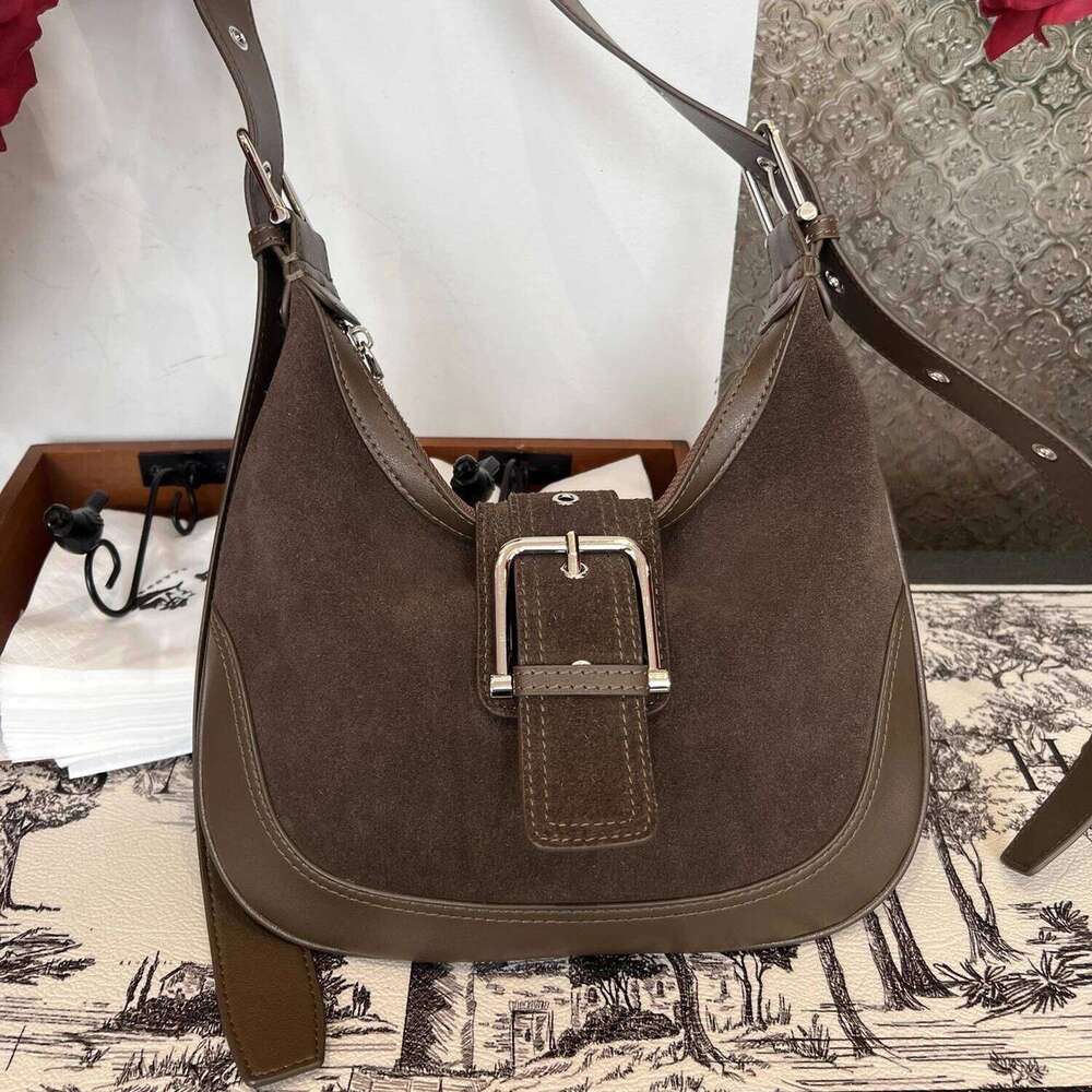 Single-Shoulder Autumn And Winter Matte Genuine Leather Women's Bag, Large-Capacity Fashionable Crossbody