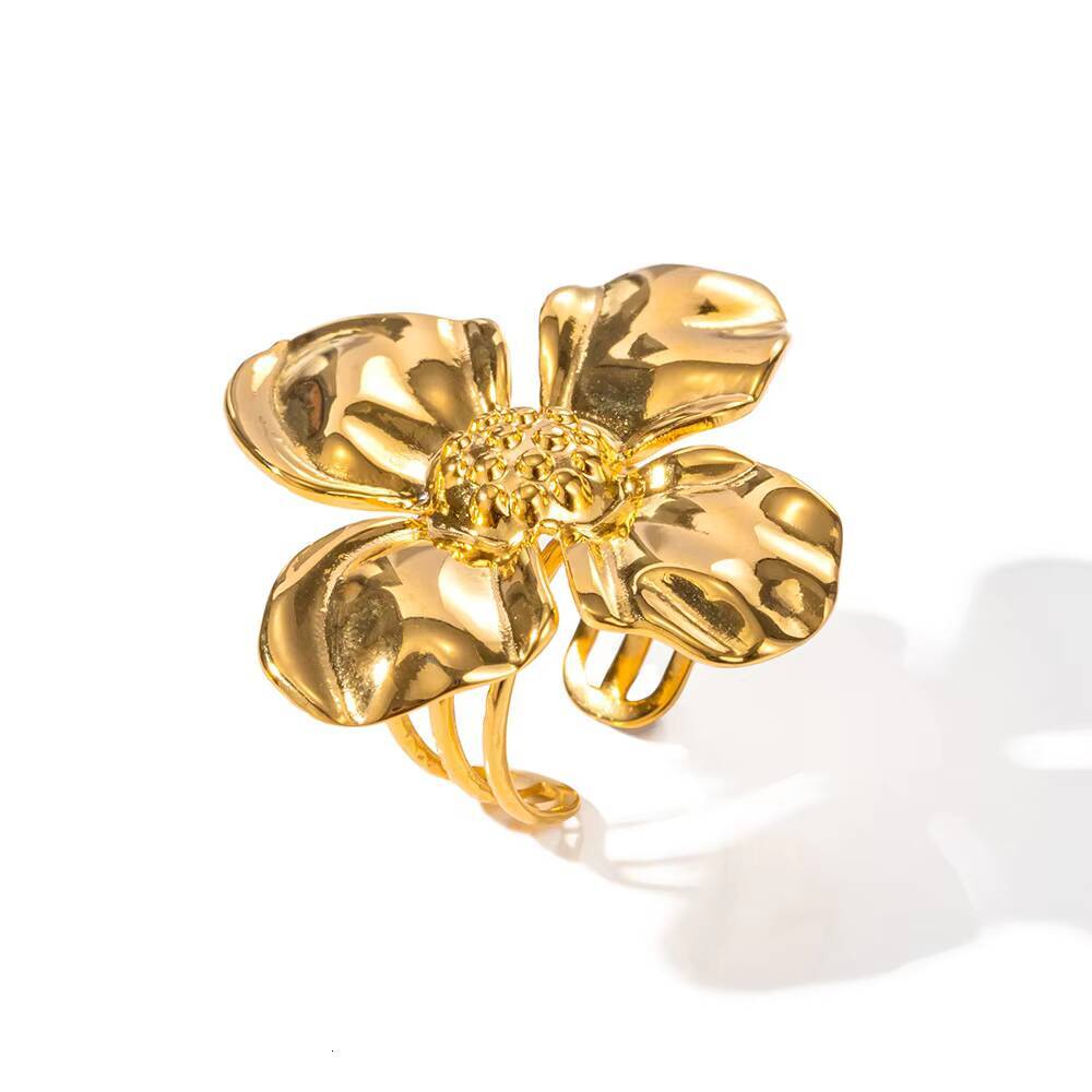 Factory Direct Sales Niche 18k Gold Stainless Steel 4 Flower Piece Petal Ring Fashion Jewelry