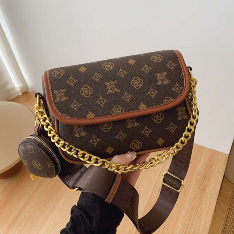 High-end 2025 New Korean Style Nurse Saddle Fashion Versatile Single Shoulder Chain Color-blocking Trendy Crossbody Bag