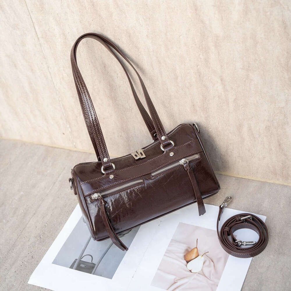 2025 New Leather Underarm Handbag, Women's Versatile Cracked Surface Cowhide Crossbody Bag, High-End Niche Design Bag