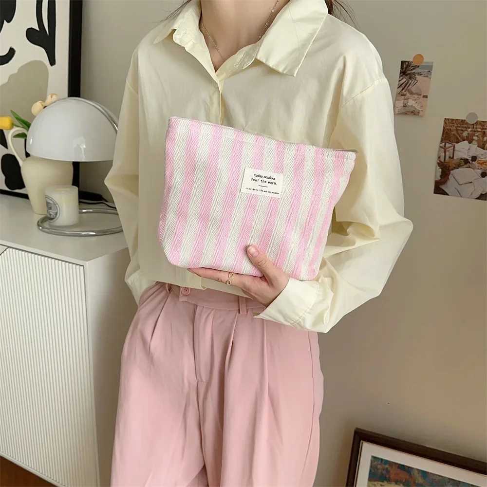 Retro Stripe Cosmetic Bag for Women Portable Canvas Travel Toiletries Storage Bags Female Makeup Case Clutch Purse HandbagsT251024