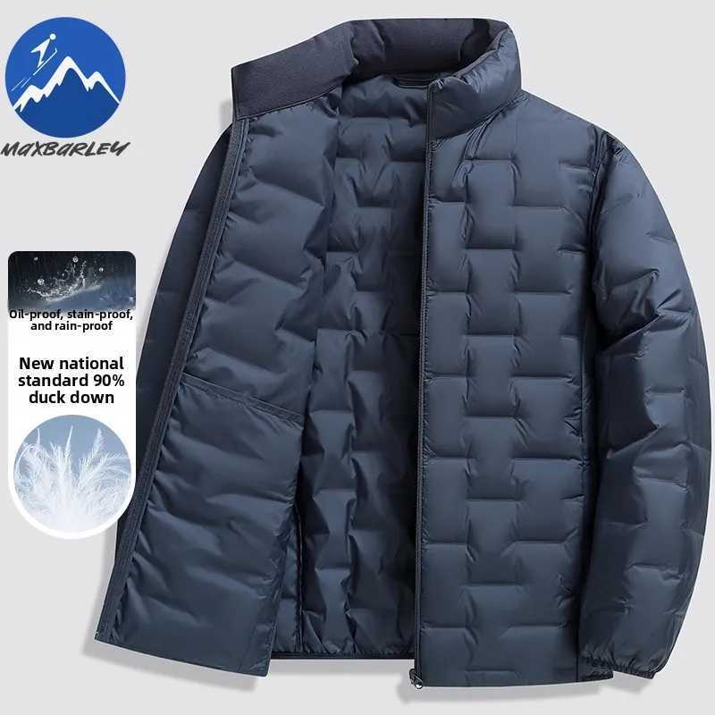 Maxbarley Luxury Men Short Down Jacket Business Casual Ultra Light Puffer Coat Stand Collar Outdoor Travel Windproof Winter Coat Z251024
