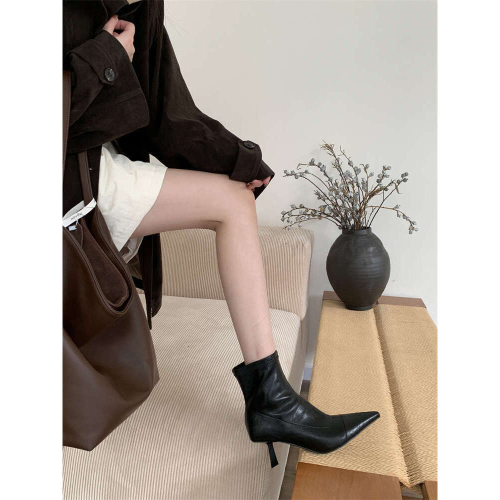Internet Celebrity Pointed Toe Stiletto for Women 2025 Designer Shoe Autumn Winter New Versatile Short Slim High Heel Martin Boots