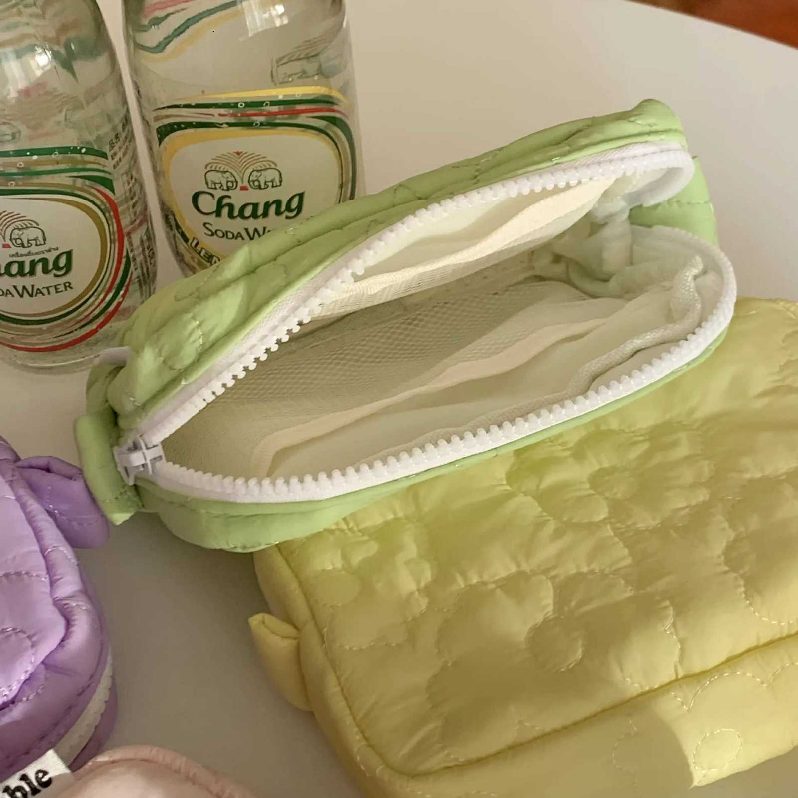 Candy Color Cosmetic Bags Travel Portable Washing Handbags Womens Soft Flower Makeup Organizer Toiletry Lipstick Storage BagsT251024