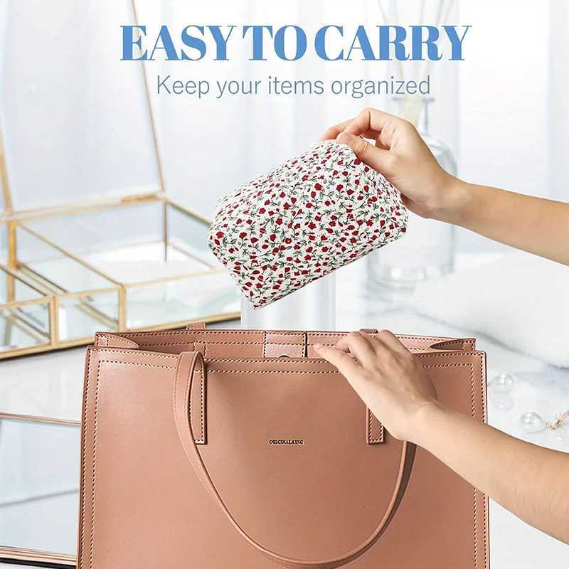 New Style Small Fresh Floral Cosmetic Bag Zipper Skin Care Product Storage Multifunctional Portable Large Capacity Toiletry BagT251024