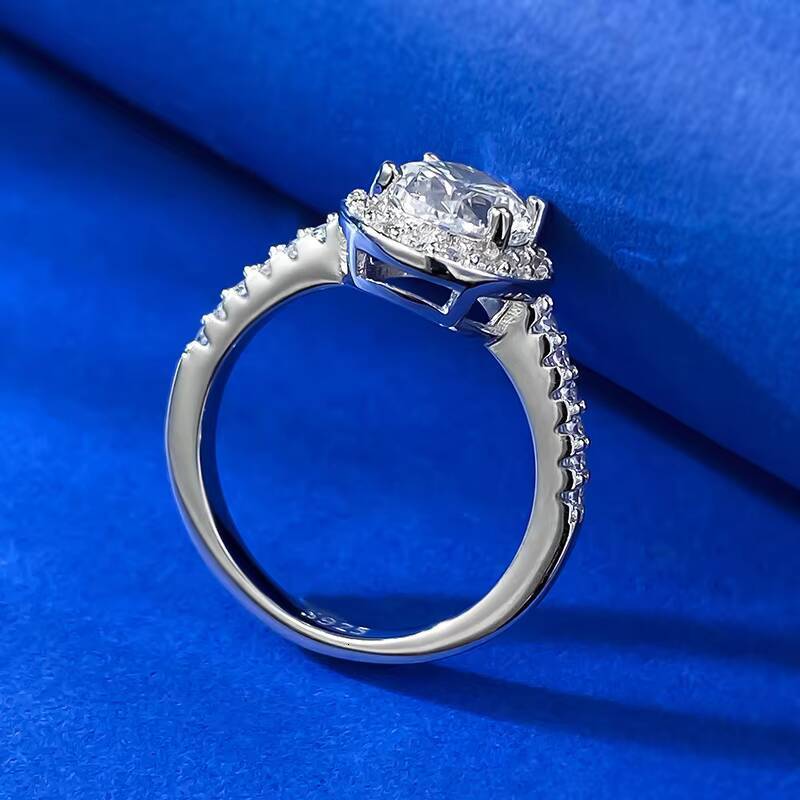 New 79 Oval Pigeon Egg High Carbon Diamond Ring Fashionable Simple 925 Silver Ring Rhodium Plated Gemstone Ring for Parties