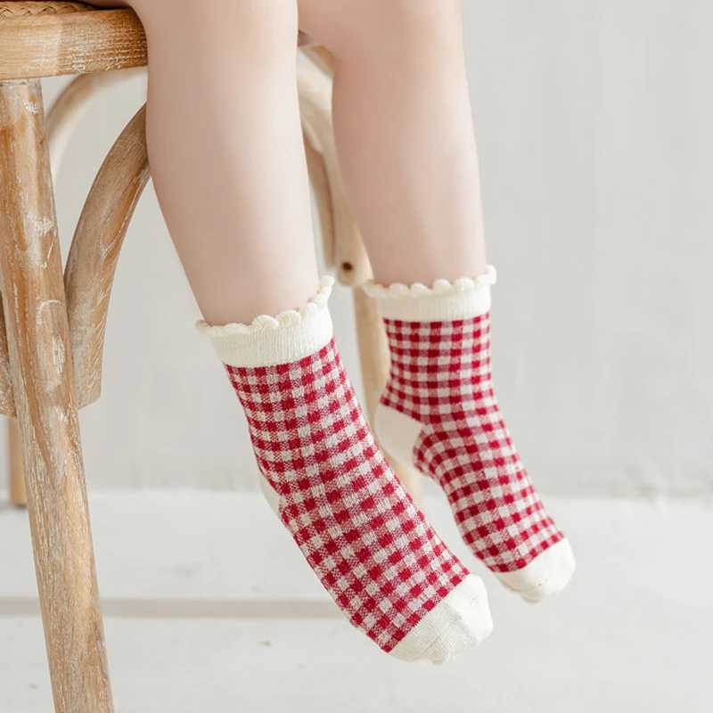 5 PairsLot Socks Girl Pure Cotton Spring and Autumn Childrens Mid Cap Girl Baby Princess Ladies Socks 26 Years J251024