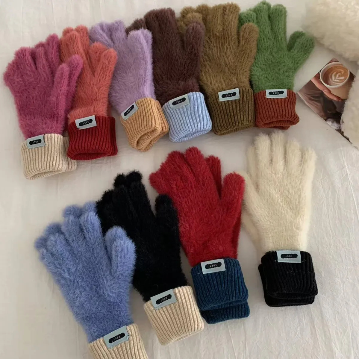 Color Matching Soft Waxy Plush Dew Finger Touch Screen Knitted Gloves Womens Autumn Winter Korean Ins Warm Cold Cycling Gloves 251023