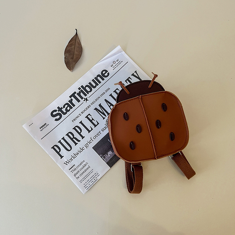 New hot selling Korean retro ladybug children's kindergarten designer concave backpack