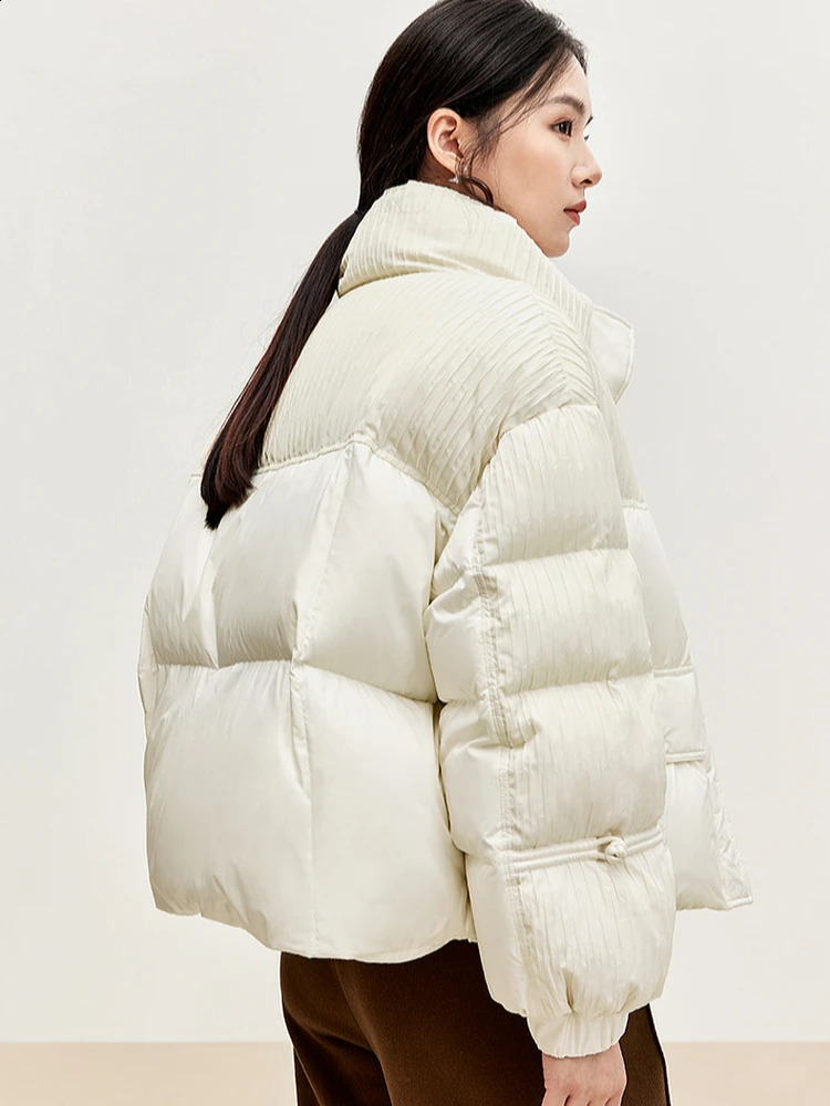 SENTUBILA Womens Cropped Down Coat Winter Warm Puffer Jacket 90 White Duck Down Stand Neck Solid Outerwear W44Y56273 251023