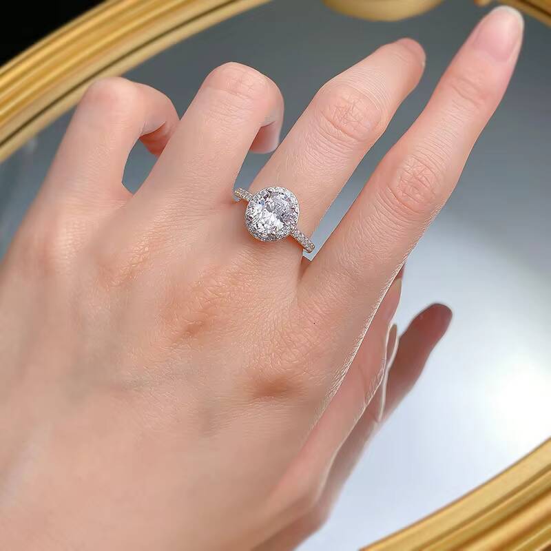 New 79 Oval Pigeon Egg High Carbon Diamond Ring Fashionable Simple 925 Silver Ring Rhodium Plated Gemstone Ring for Parties