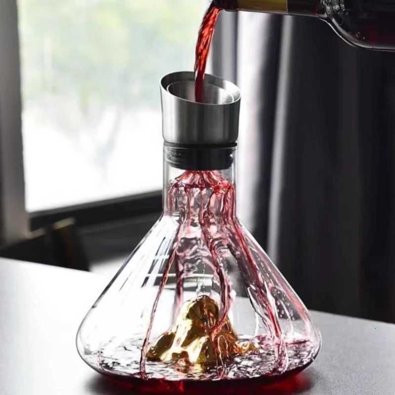 1500ML berg Whisky Wine Decanter Handmade Lead Crystal Wine Pourer Carafe Thicke Wine Dispenser Pot Bar Accessories Y251024