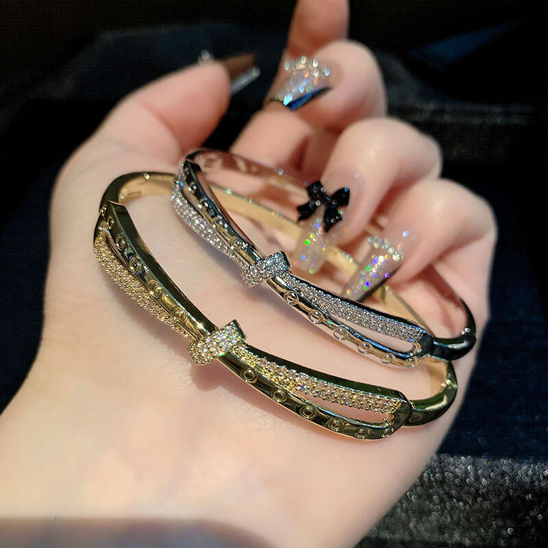 Bracelet Designer luxury bangle knot Zircon full inlay Bracelets Bowknot Fashion Trendy High-End design copper plated with 18K gold Festival vacation 