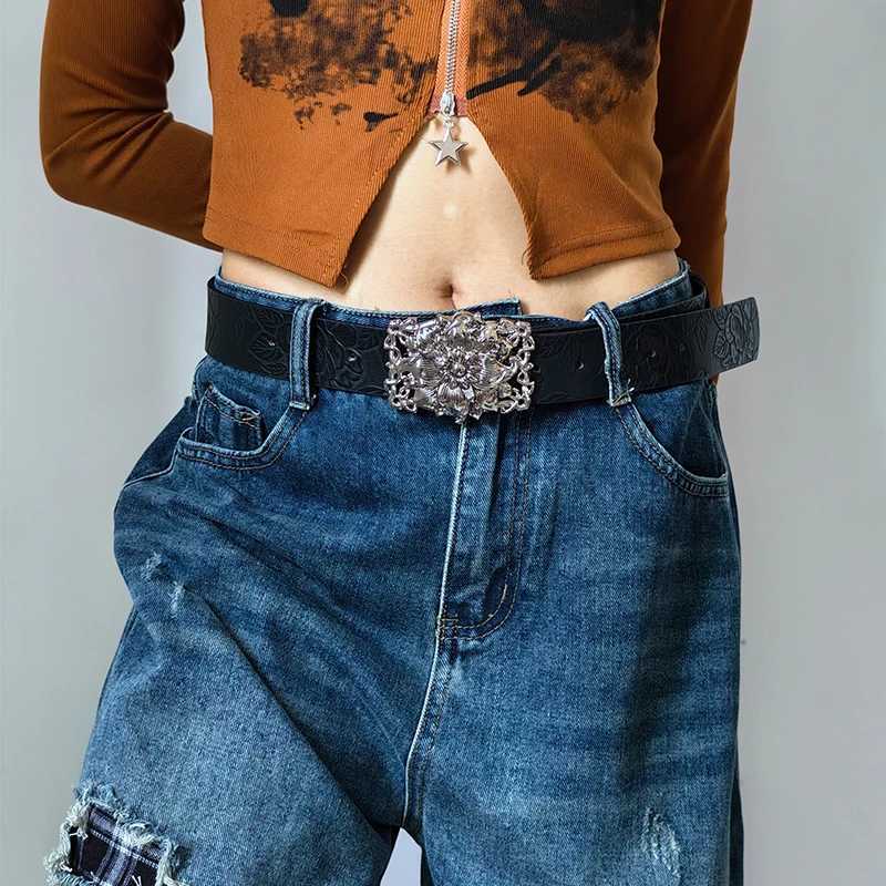 Punk Vintage Flower Belt For Men and Women Y2K Spicy Girl Embossed Waistband Gothic Accessories Western Cowboy Jeans Waist Strap W251024