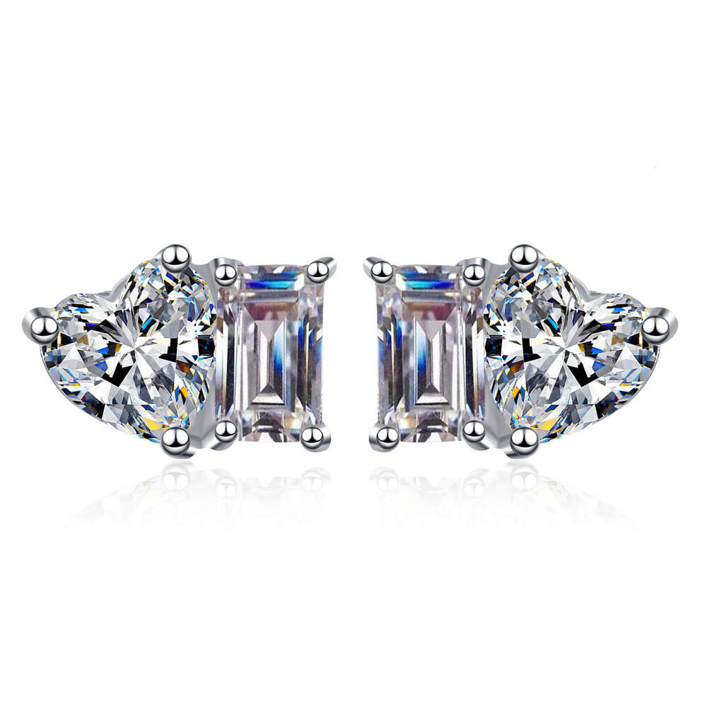 DHCollections-- S Pure Sier Women's High-end Simple Plated PT950 Gold Princess Style Niche Square Heart-shaped Moissanite Stud Earrings