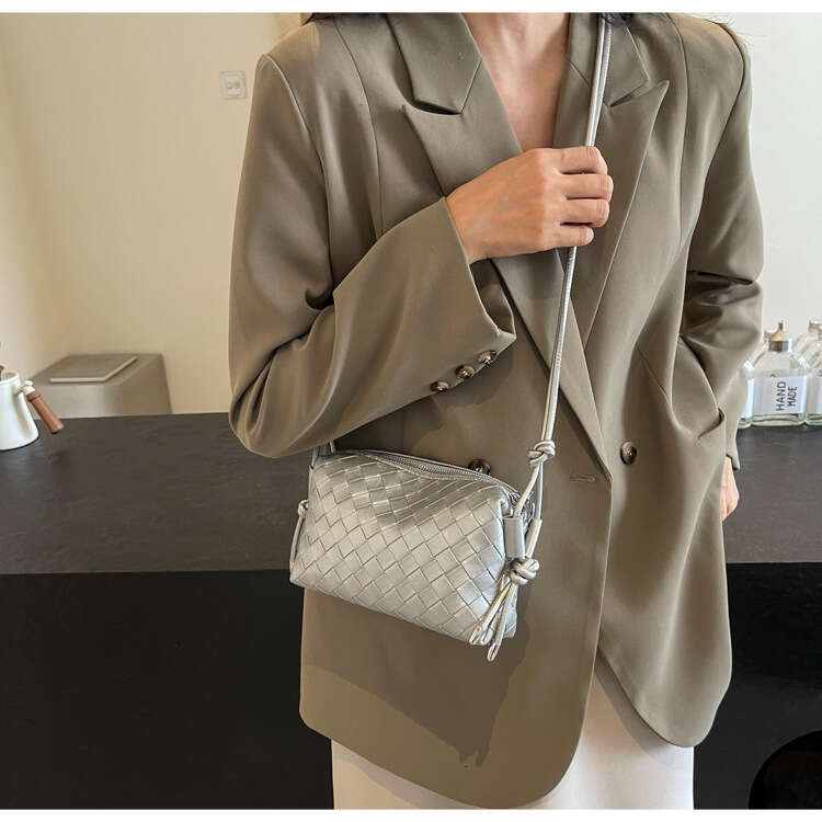 Designer Bags Niche Woven Bag For Women New Trend Versatile Crossbody Bag Soft Surface Quilted Shoulder Underarm Bag