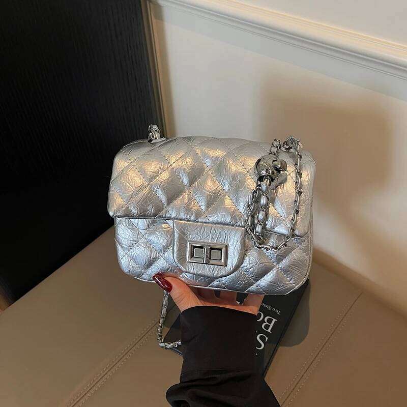 Designer bag Minimalist Stylish Clutch Mini Bag For Women With Vintage Design Business Leisure Use And Simple Charm