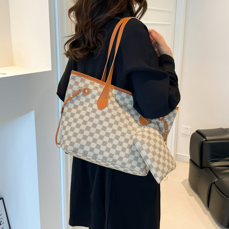 Designer free shipping Plaid tote bag women bag shoulder bag crossbody bag versatile large capacity handbag Tear-resistant