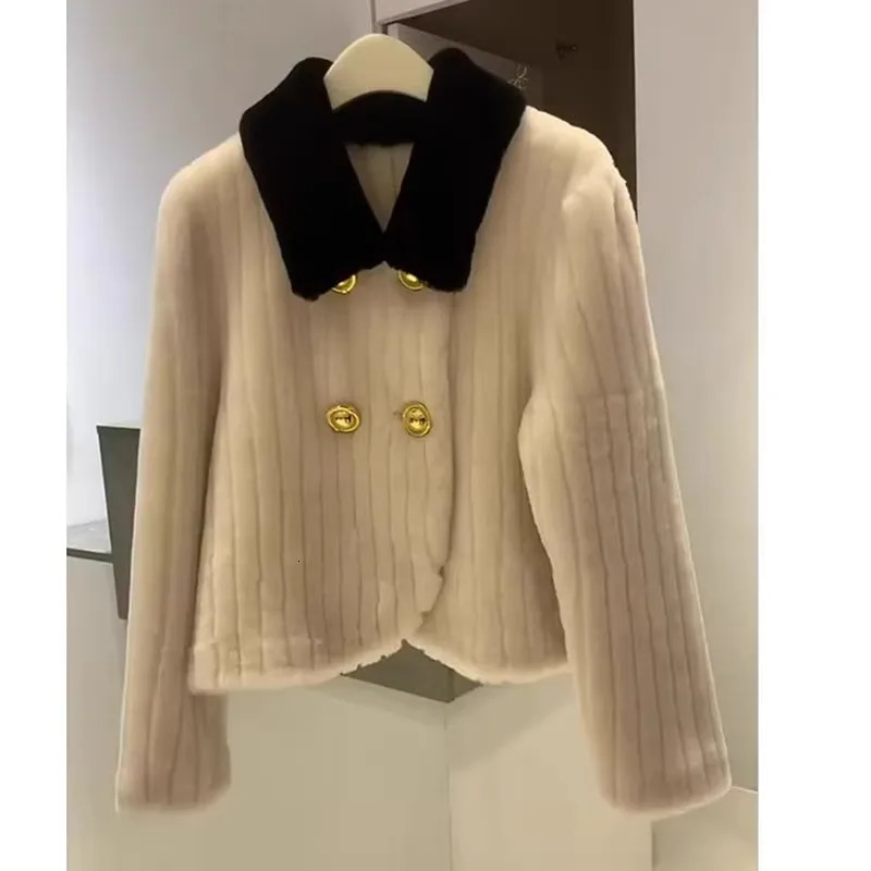 Women Short Lamb Cashmere Jacket Autumn Winter Fur Coat French Small Fragrance HighEnd Thick Warm Lapel Collar Outerwear 251021