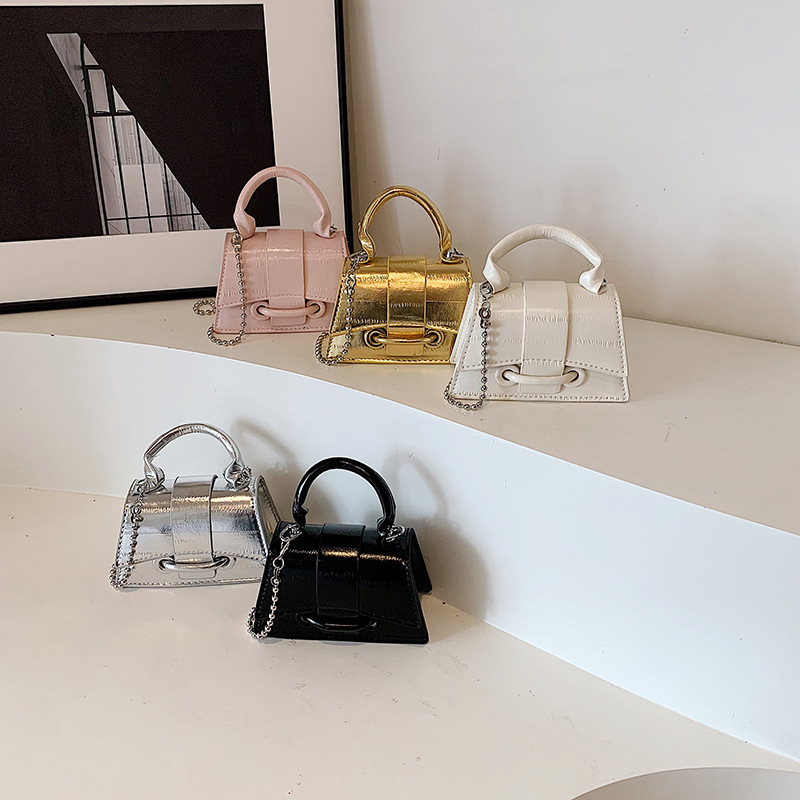 Luxury Brand Designer Bag Fashion Simple Handbag Small Square Bag For Women Glossy New Light Luxury Shoulder Bag Casual Versatile Chain Crossbody Bag 