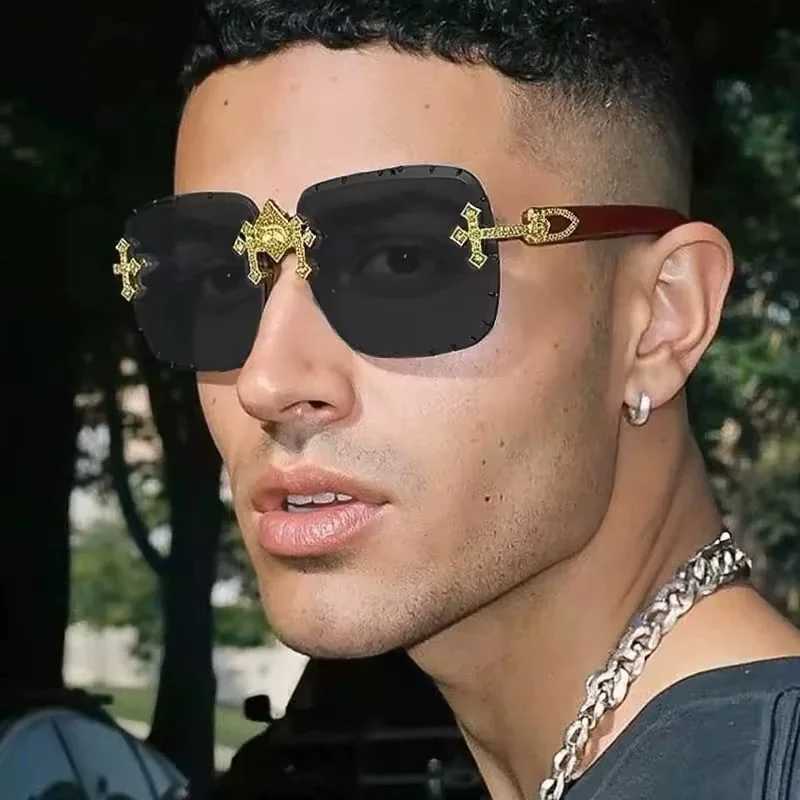 Vintage Rimless Square Cutting Lens Sunglasses Women For Men Luxury Brand Designer Popular Punk Fashion Diamond Cross Sun GlassT251024
