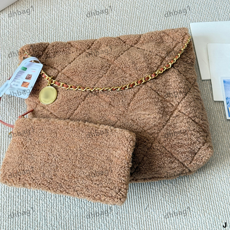 Lamb Wool Womes Shopping Handbag 22 Bag Diamond Lattice Hollow Letters Coin Pendant Metal Hardware Matelasse Chain Designer Tote Shoulder Sacoche Garbage bags 30cm