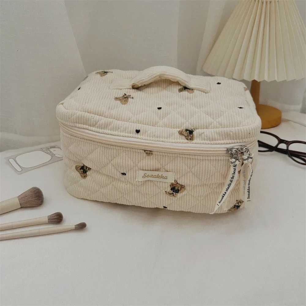 Cartoon Bear Womens Cosmetic Bag Portable Corduroy Ladies Travel Makeup Storage Bags Simple Girls Pencil Case Clutch PurseT251024