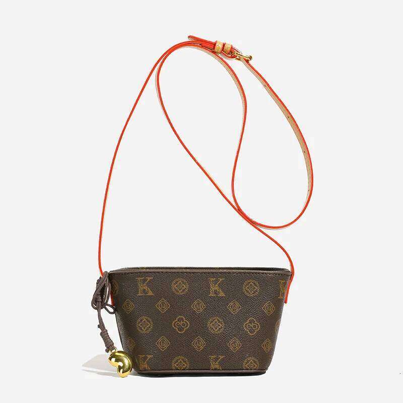 Designer bag Trendy Casual Crossbody Handbag With Letter Vintage Style For Women Simple Leather Commuter Bag