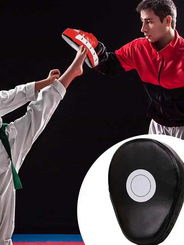 Curved Boxing Hand Target PU Leather 5Finger Hand Target Breathable Curved Punching Mitts Boxing Pads for Martial Arts Training Y251023