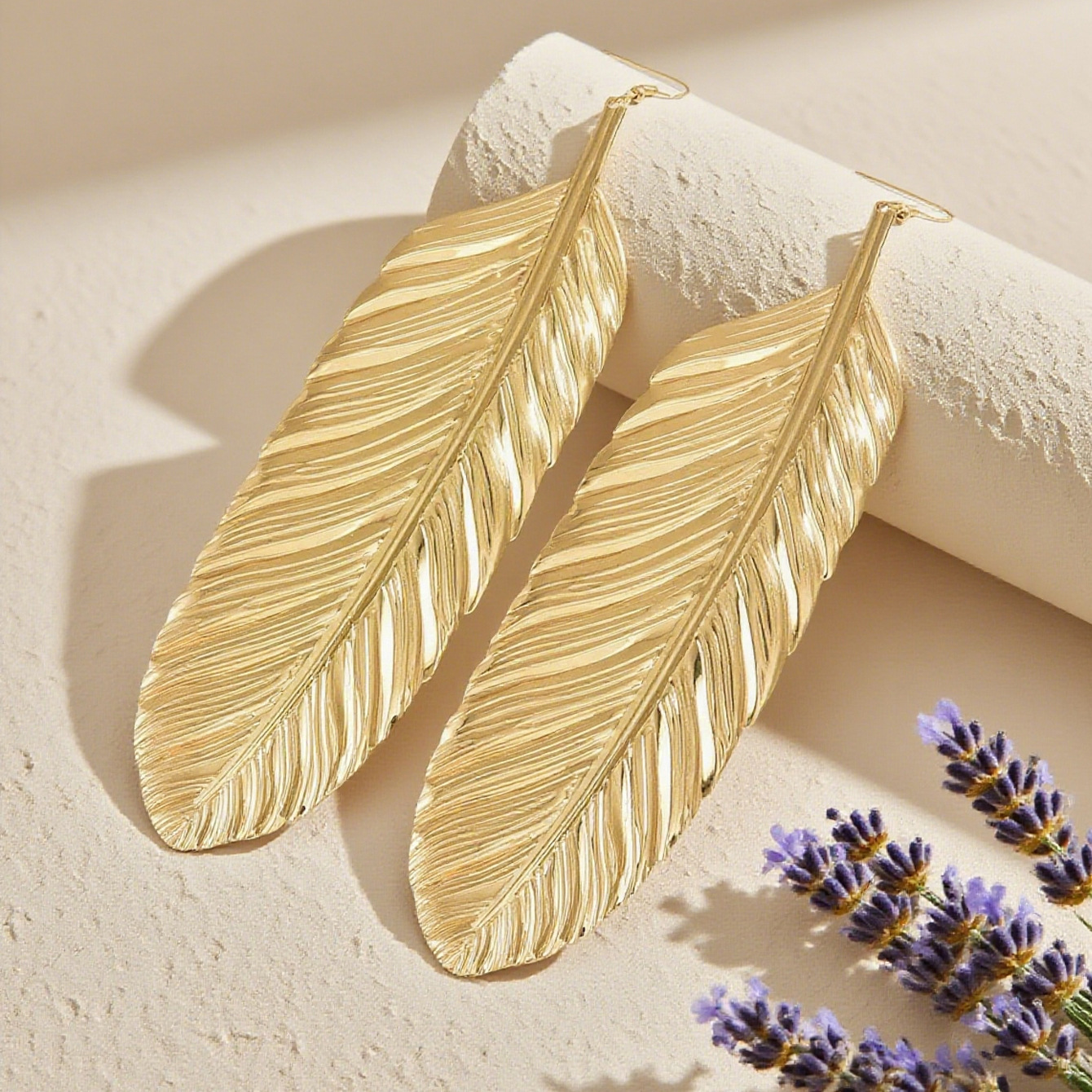Designer earrings Luxury earrings feather pendant earrings silver needle inlaid with diamonds zircon light luxury metal earrings diamond earrings free