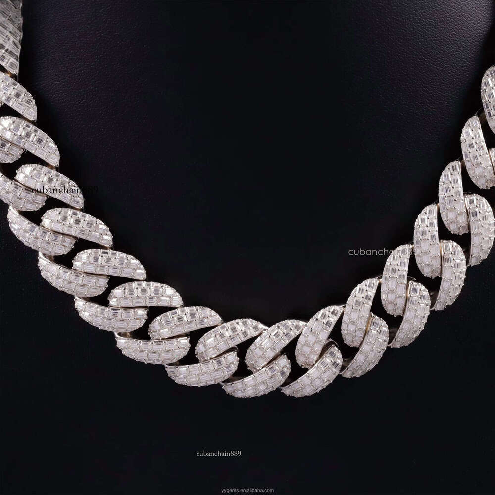 Designer necklace Buckle 20mm 22mm Full Iced VVS Baguette Moissanite White Gold S Sier Cuban Chain NecklaceGift for ladies