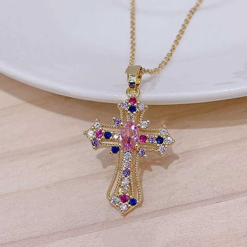 Men Women Hip Hop Zircon Cross Shiny Pendant Stainl Steel Necklace Charm Bling Exquisite Necklaces Jewelry Fashion GiftsXJ251024