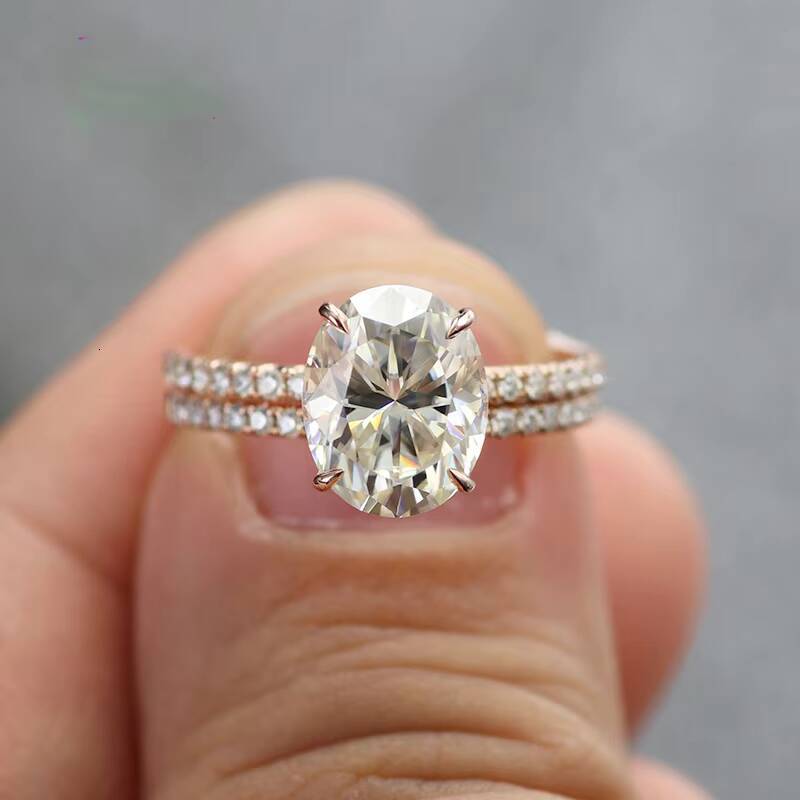Wholesale White Moissanite Diamond 18k Gold Ring Designs for Girl