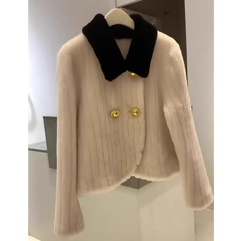 Women Short Lamb Cashmere Jacket Autumn Winter Fur Coat French Small Fragrance HighEnd Thick Warm Lapel Collar Outerwear 251021