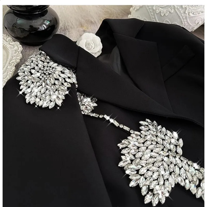 Light Black Nail Diamond Flower Loose Blazer Celebrity Sequined Foreign Style Ol Party Suit Temperament Commuting Blazers 251023