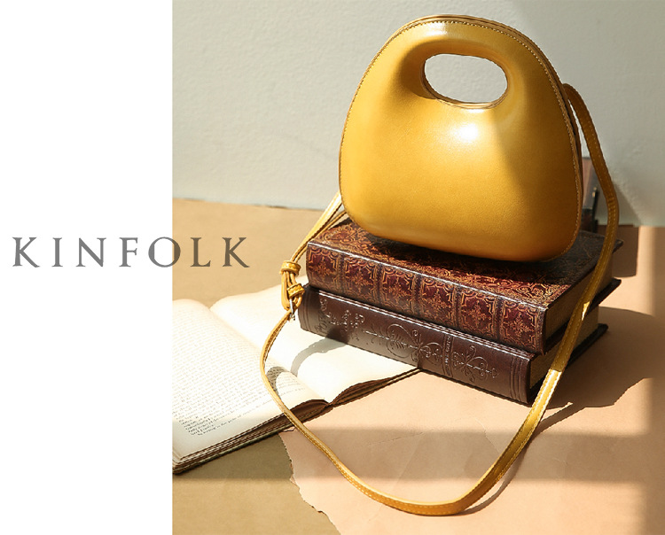 2025 style ins egg bag fashionable small round bag single-shoulder handbag crossbody bag trendy for women and students creative bag
