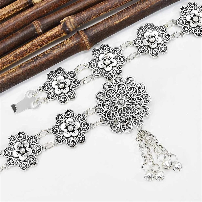 Retro Style Alloy Waist Chain Body Chain Silver Color Flower Tassel Bells Pendant Belly Chain for Women Waist Chain Jewelry 251023