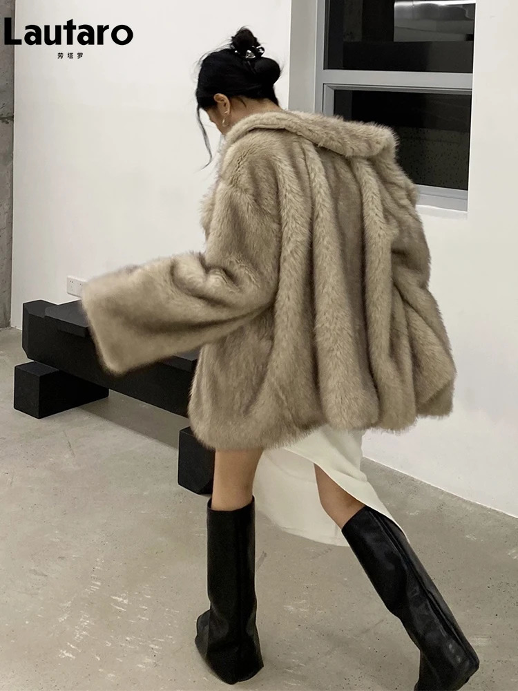 Lautaro Winter Loose Casual Thick Warm Soft Hairy Faux Fur Coat Women High Quality Furry Fluffy Jacket Korean Fashion 251013