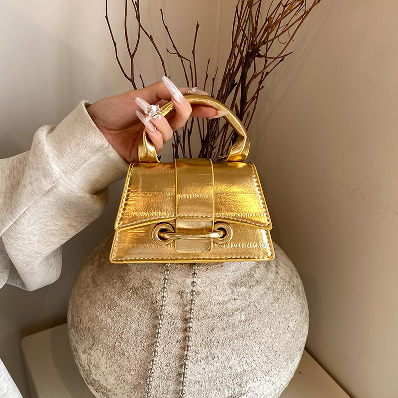 Luxury Brand Designer Bag Fashion Simple Handbag Small Square Bag For Women Glossy New Light Luxury Shoulder Bag Casual Versatile Chain Crossbody Bag 