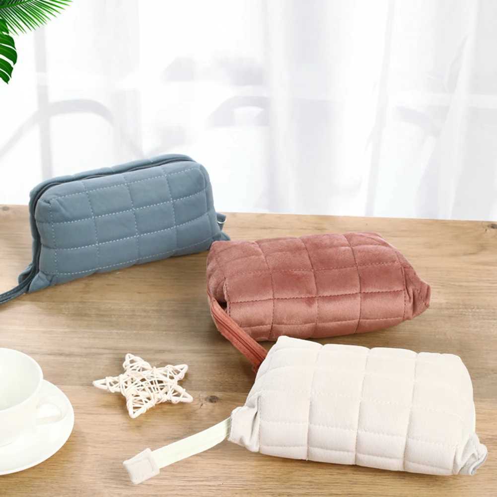 Pillow Shape Soft Makeup Bag Multifunction Quilted Simple Pen Pouch Large Capacity Creative Pencil Box Cotton Makeup Storage BagT251024