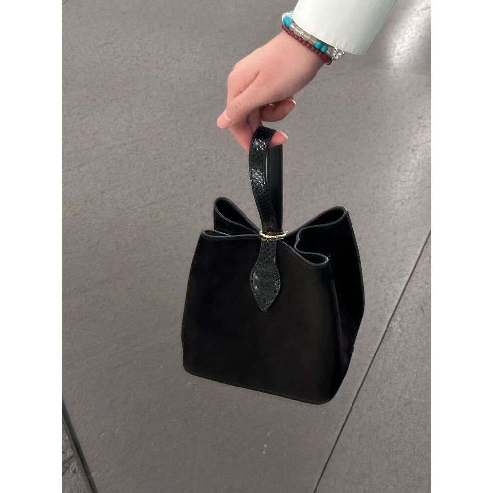 Designer Bag Tote Bag Shoulder Bag Black Light Luxury Niche Bucket Bag For Women 2025 High-Value Versatile Commuter Handbag Autumn