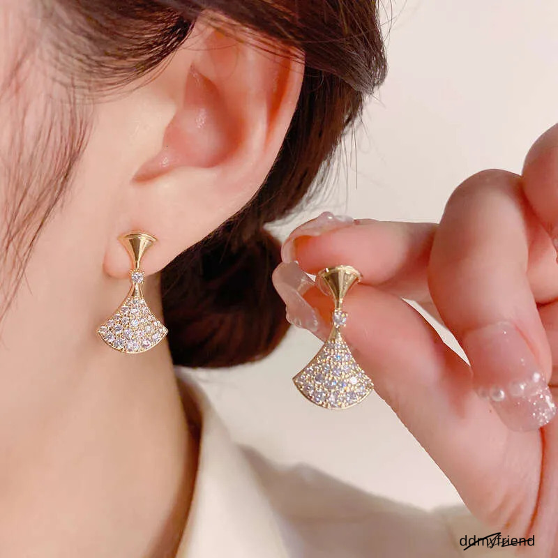 Elegant Needle Drop - Small Fan-Shaped Dangle Earrings With Shiny Diamante Accents Ddmyfriend