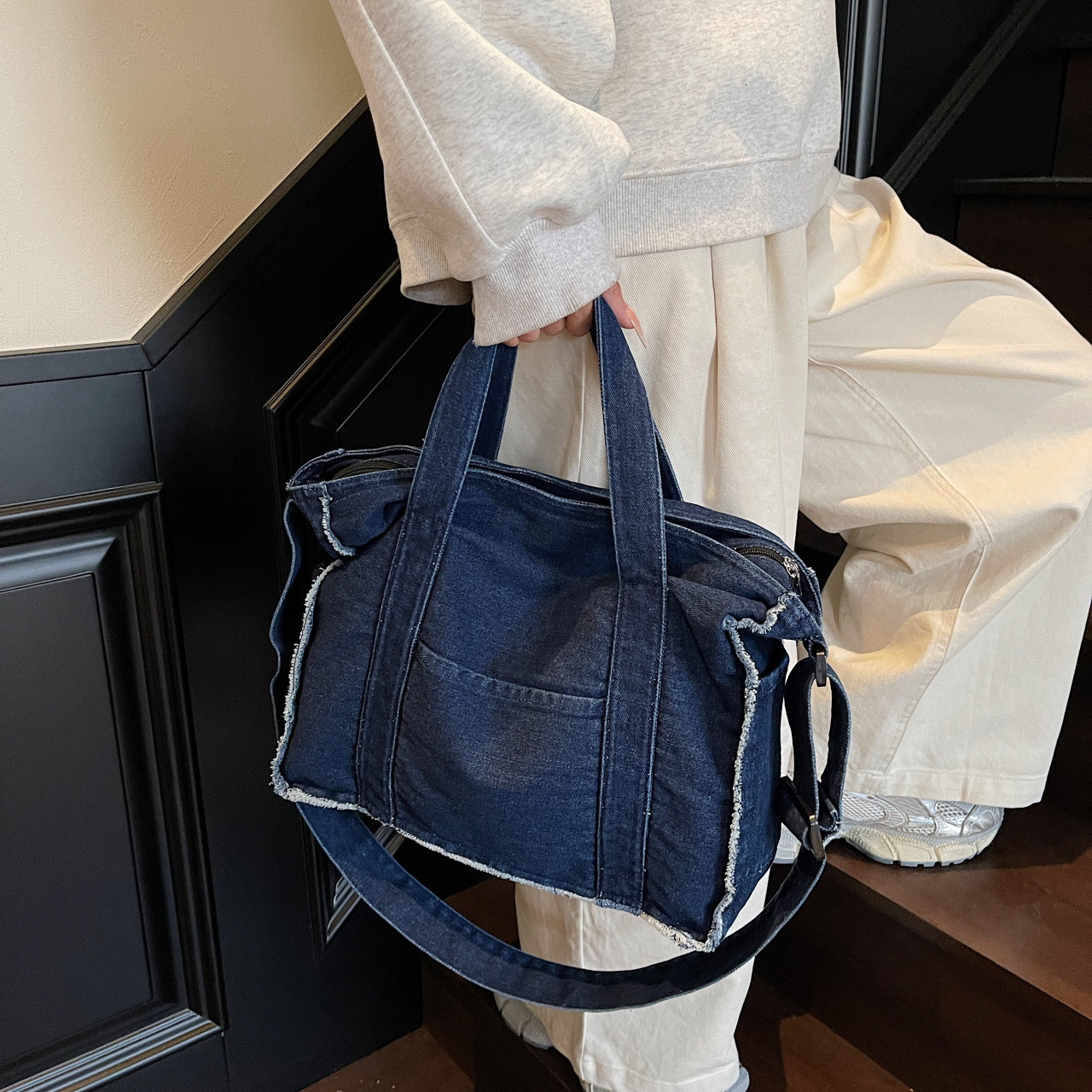2025 Washed Denim Tote Large Capacity Shoulder Women Fashion Frayed Edge Handbag Crossbody Bag