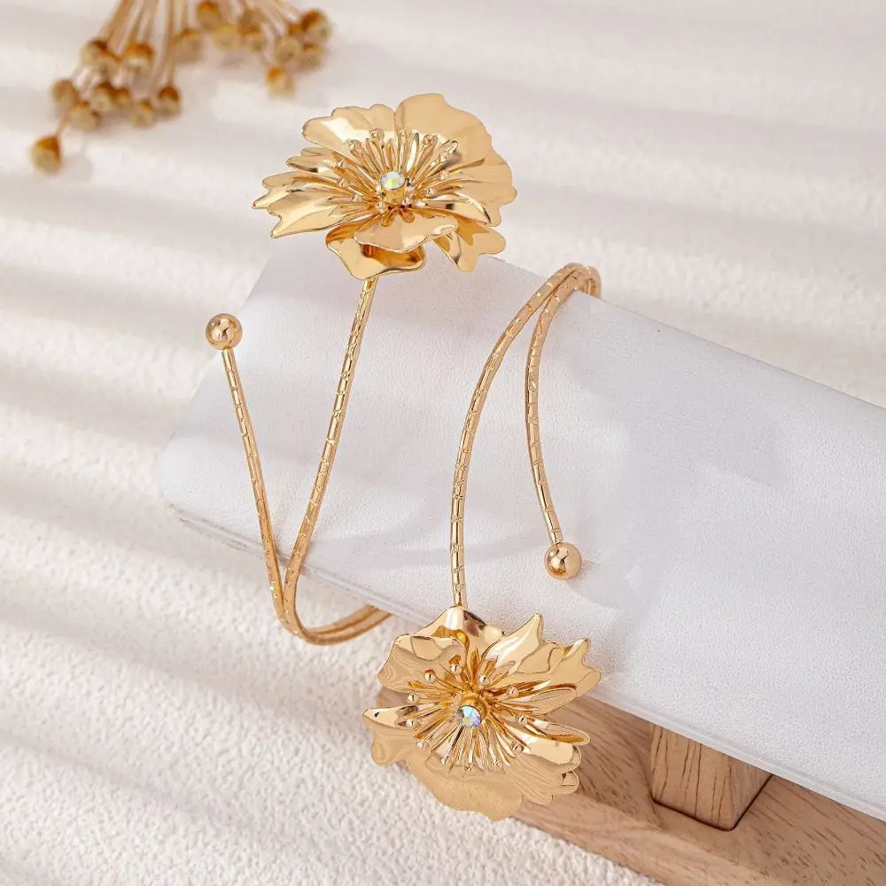 Elegant Metal Tassel Arm Chain Adjustable Multi Style Wide Open Bangle Retro Fashion Opening Arm Bracelet Womens Accessories 251016
