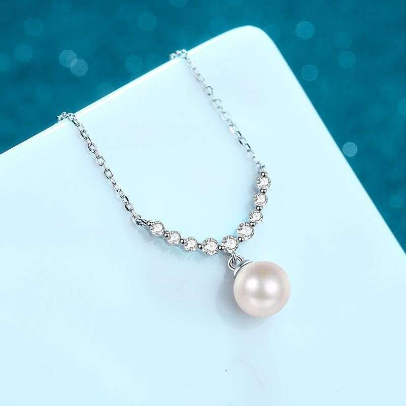 DHCollections-- XDY Pure Sier Clavicle Chain for Women 8mm Flawless Freshwater Pearl Smiley Face Moissanite Necklace