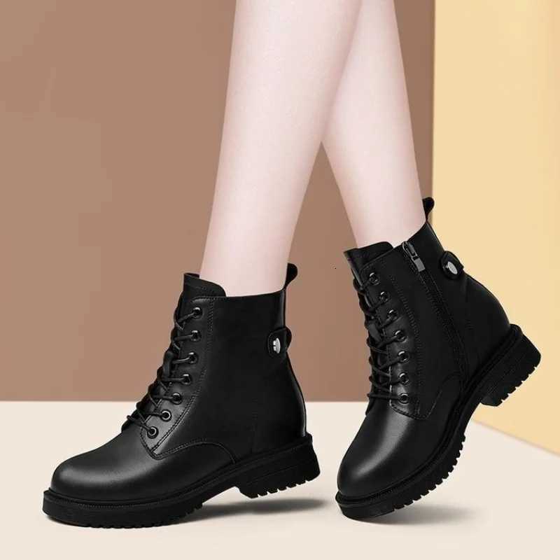Women new winter black short boots Outdoor non slip walking shoes Casual thick soled Chelsea Boots Fashion comfort shoe Botas De W251024
