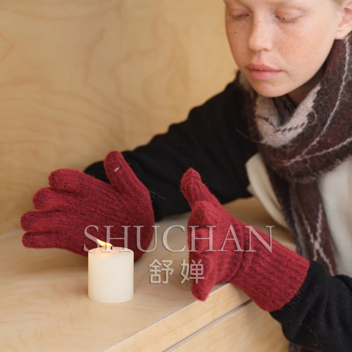 Homemade wool blended solid gloves womens autumn and winter atmosphere soft touch screen Korean knitted gloves 251023