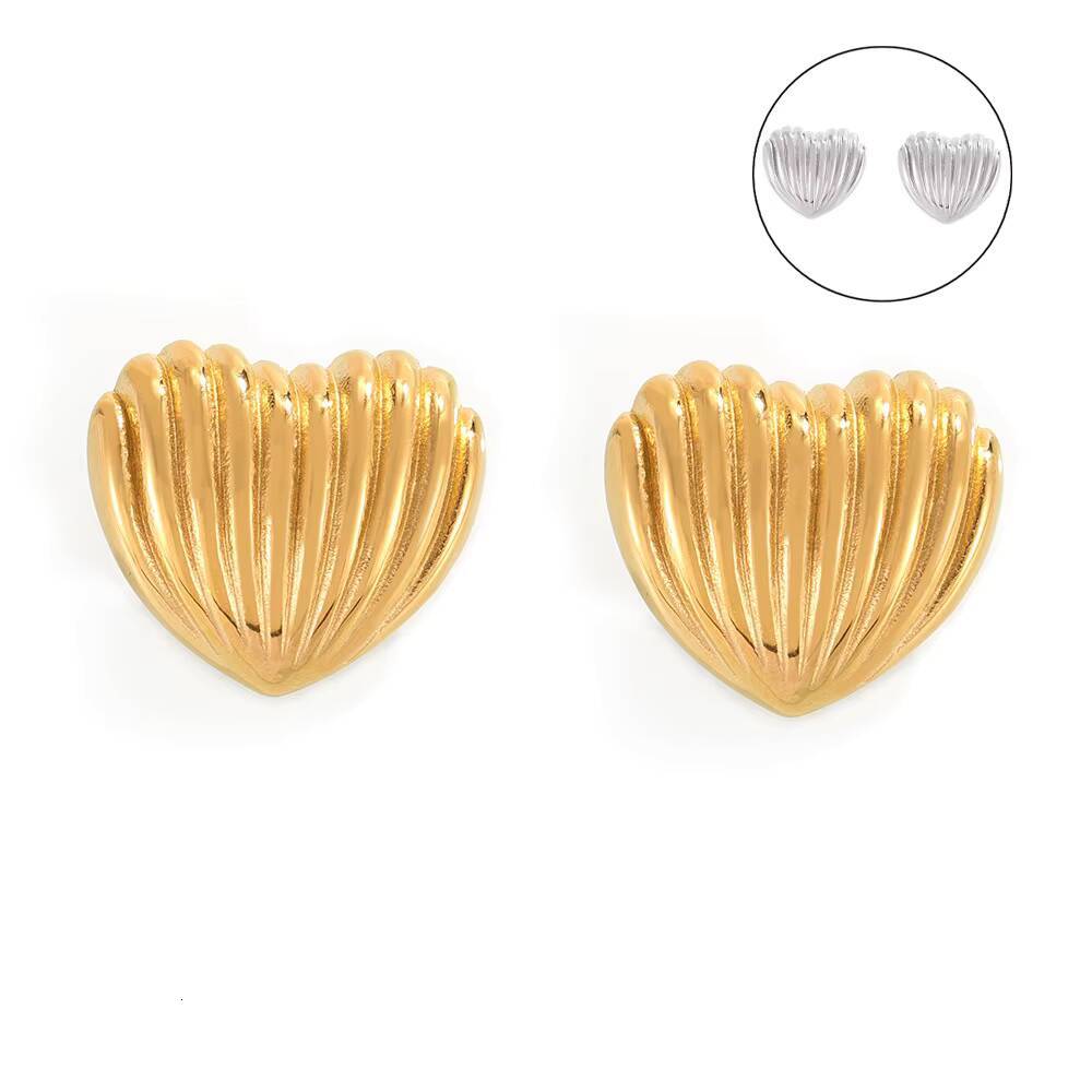 Elegant Ladies Large Stud Earrings Vintage Line Texture Heart Design Fashionable 18K Gold Plated Stainless Trendy Geometric